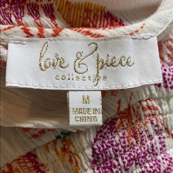 LOVE & PIECE Tropical Floral Smocked Crop Top Med - Picture 7 of 7